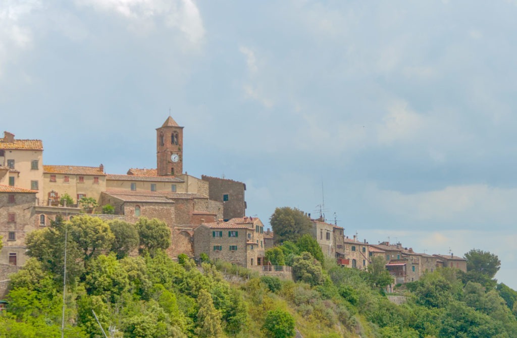 Il paese degli antichi borghi